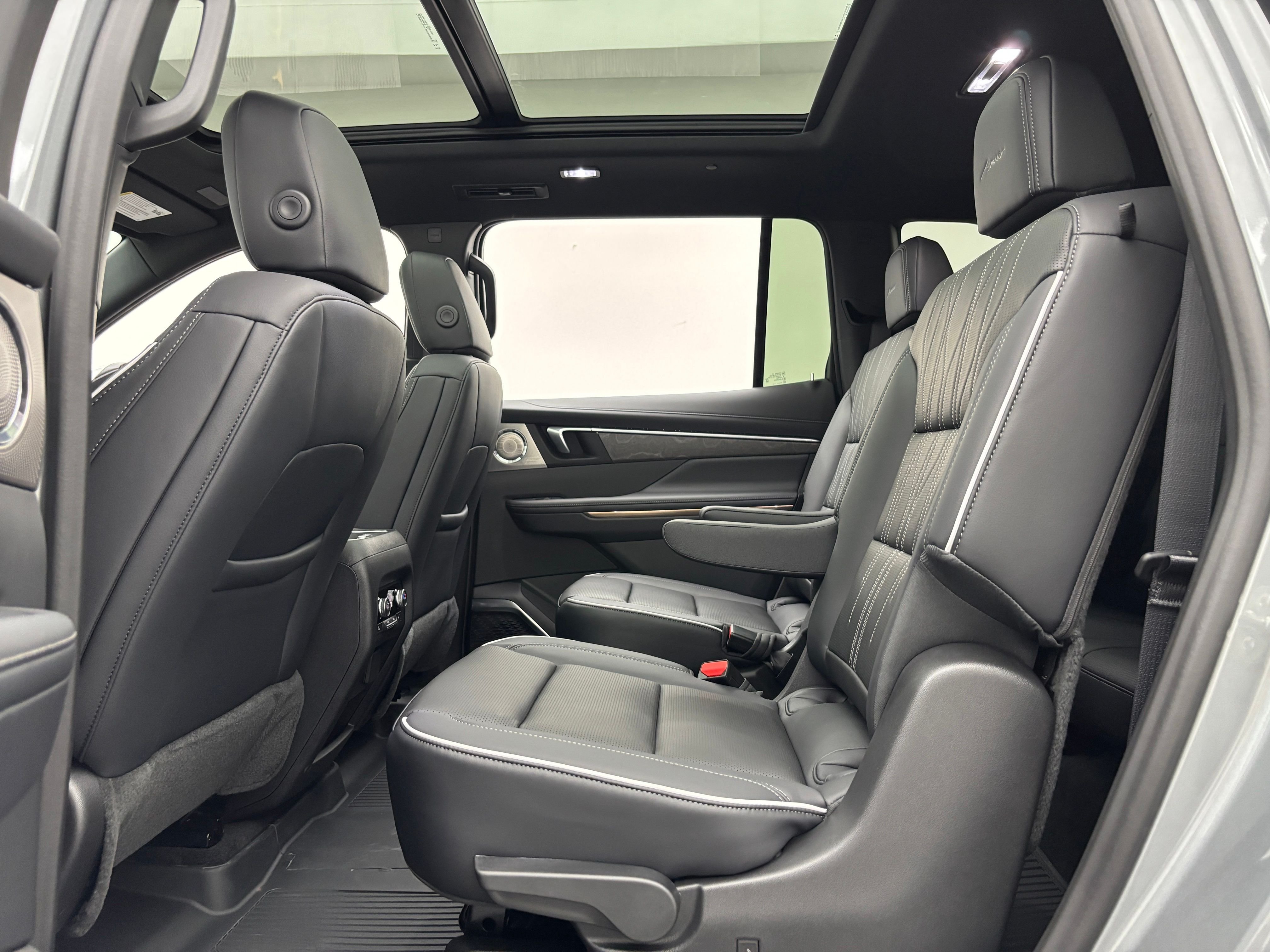 New 2026 Moonstone Gray Metallic Buick Avenir image 46