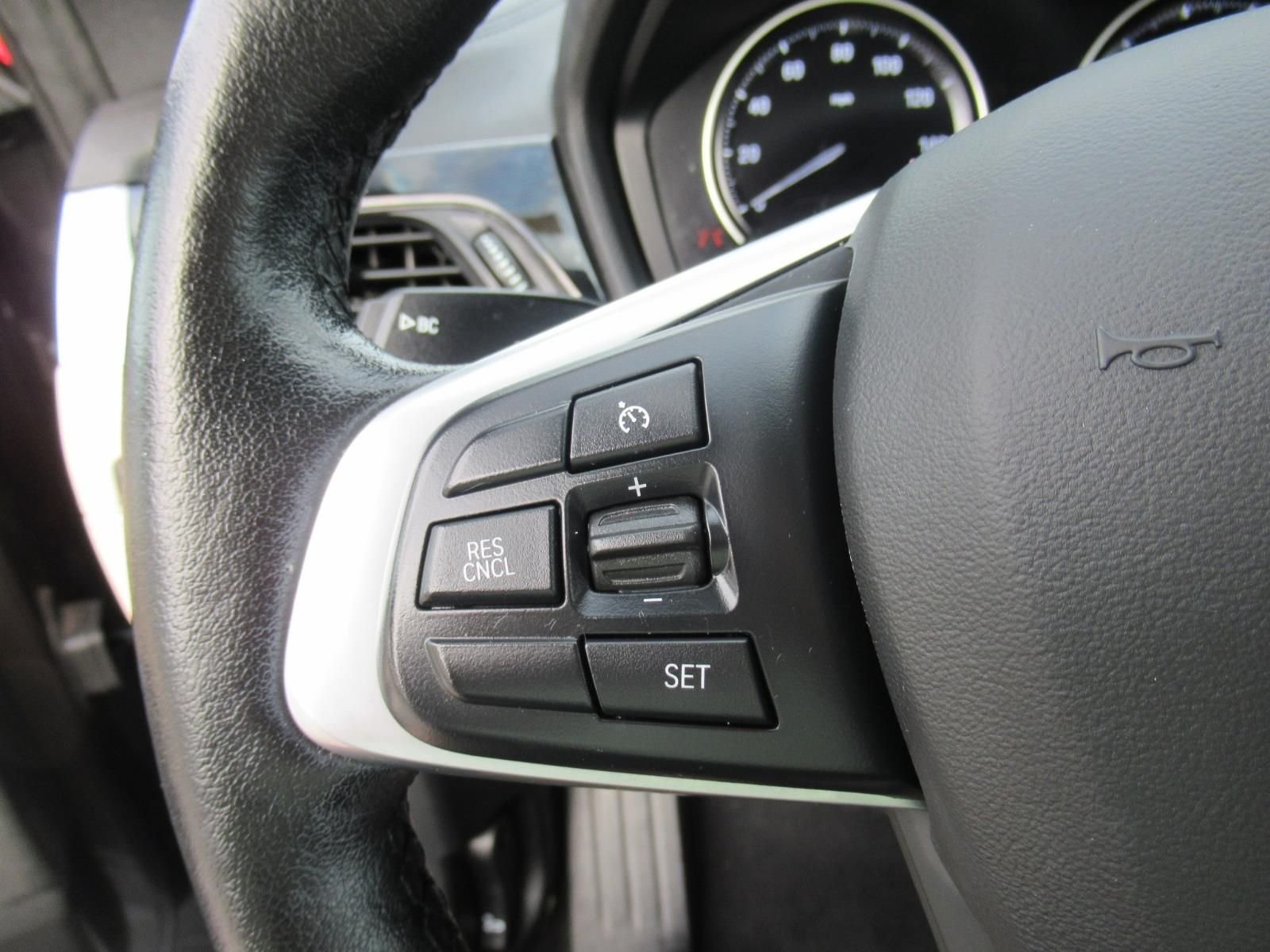 Used 2022 Gray BMW sDrive28i image 24