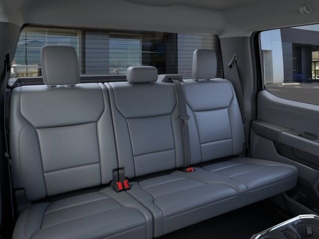 2025 Ford F-150 Lightning Flash - Photo 11