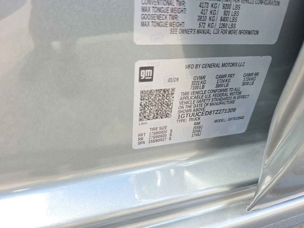 Used 2026 Silver GMC Elevation image 39