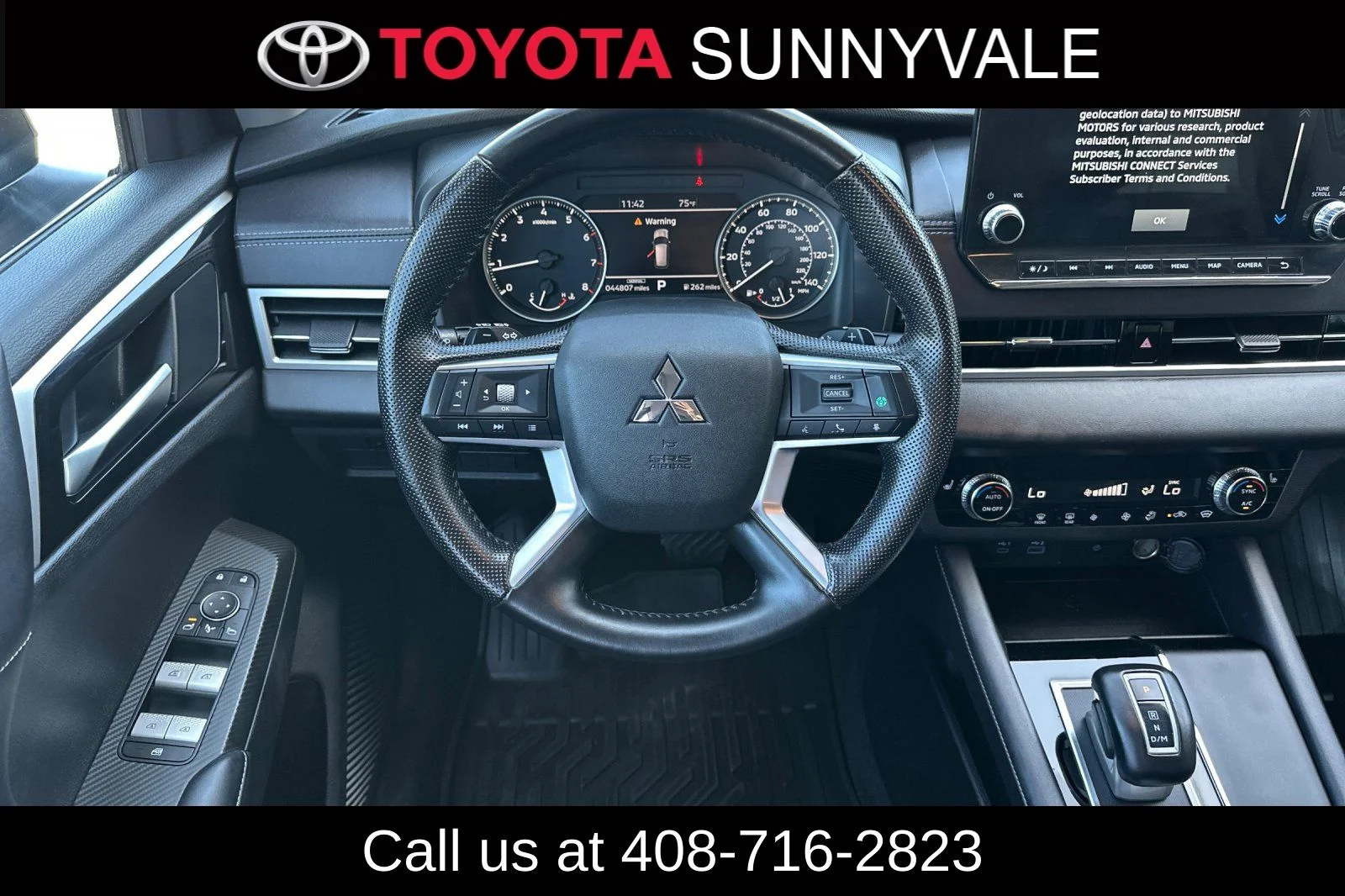 Used 2024  Mitsubishi SE image 18