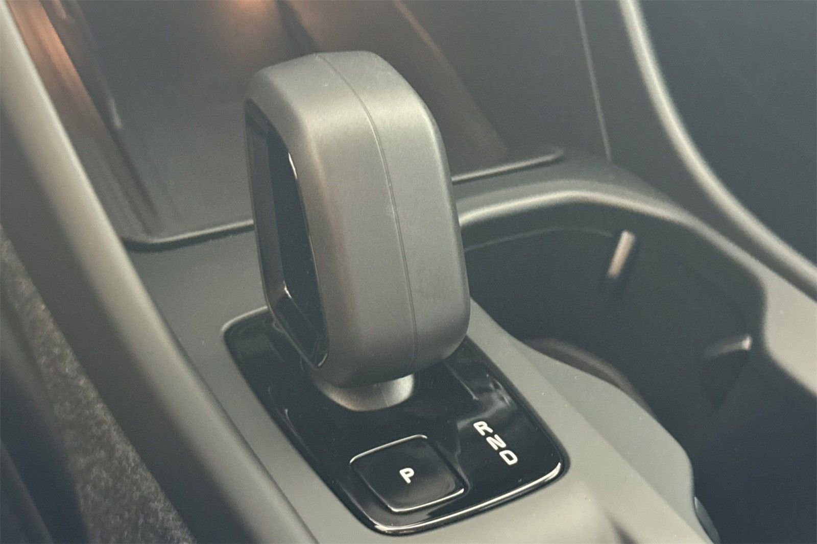 2025 Volvo XC40 Core - Photo 21