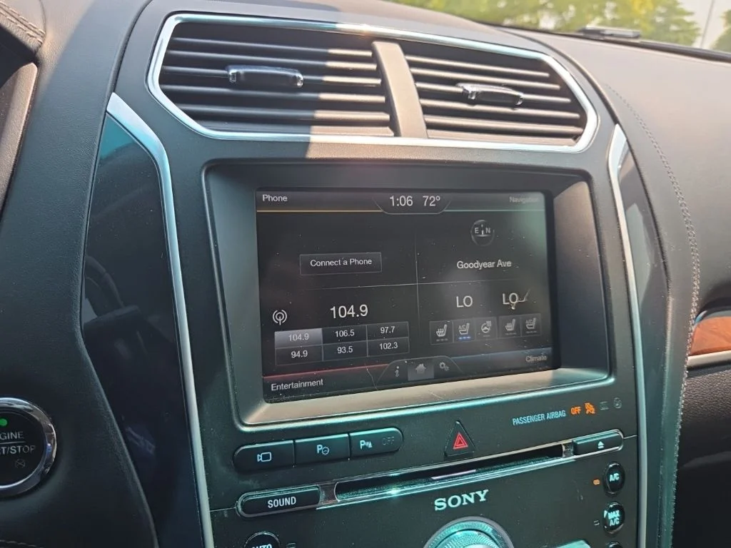 Used 2016 Gray Ford Platinum image 20