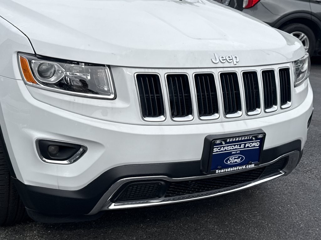 Used 2015 White Jeep Limited image 8