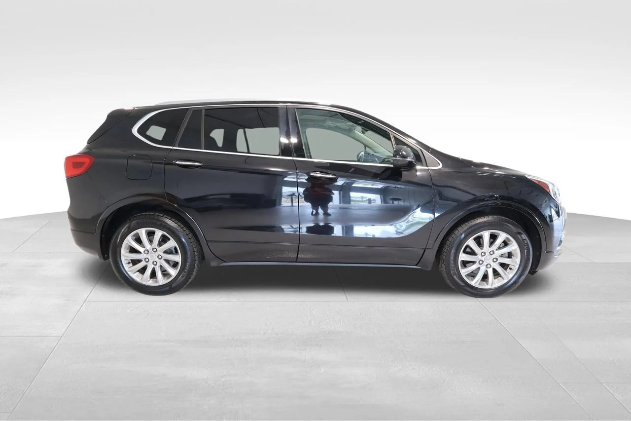 Used 2019 EBONY TWILIGHT METALLIC Buick Essence image 4