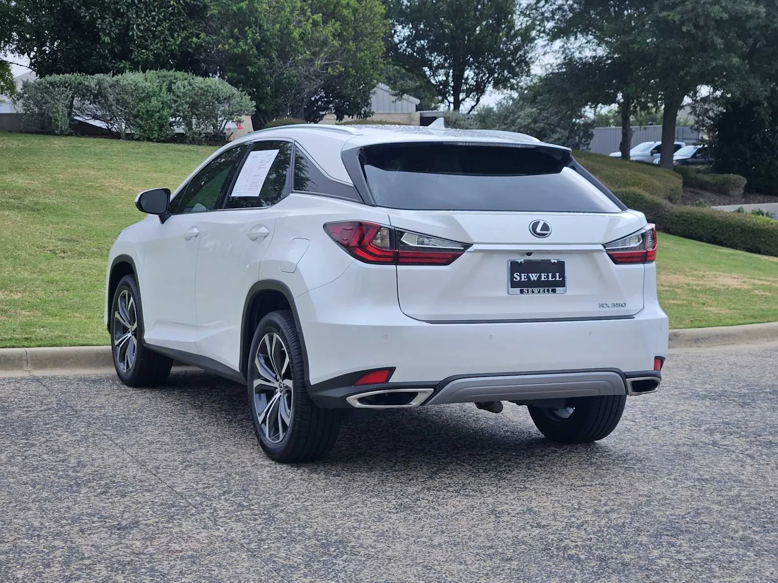 Certified Used 2022 EMINENT WHITE PEARL Lexus  image 3
