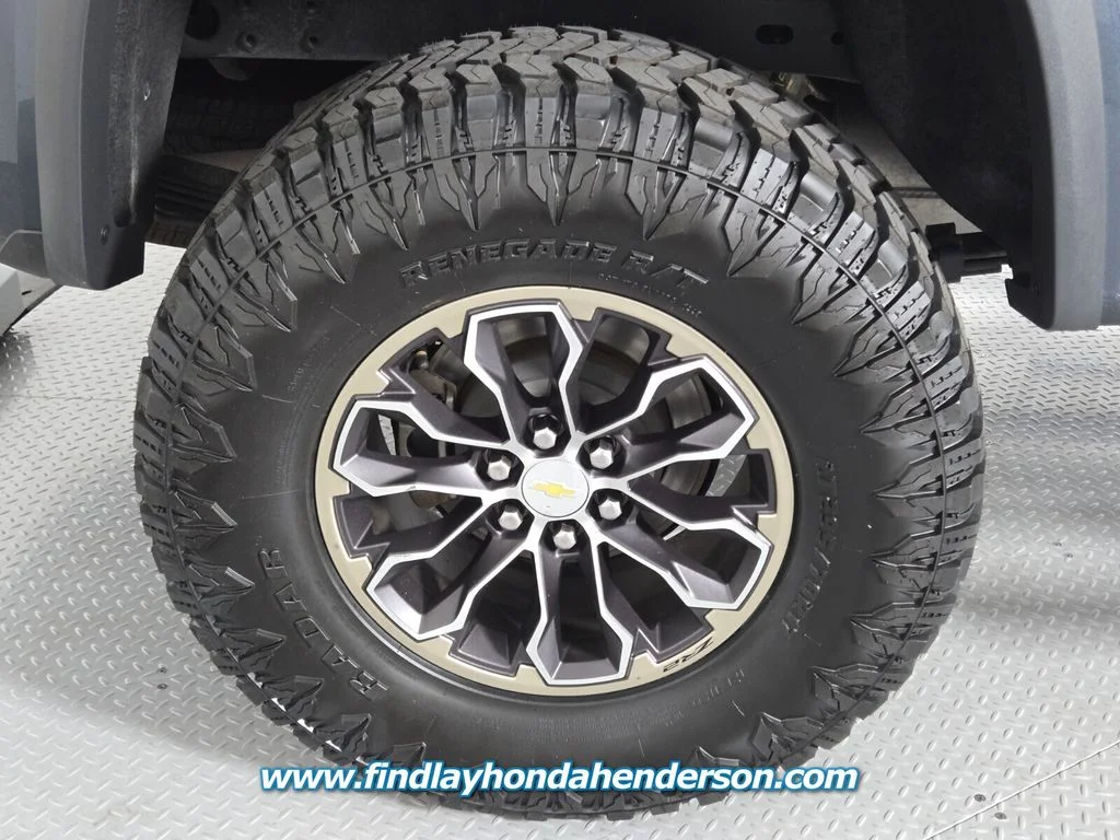 Used 2019 Shadow Gray Metallic Chevrolet ZR2 image 11