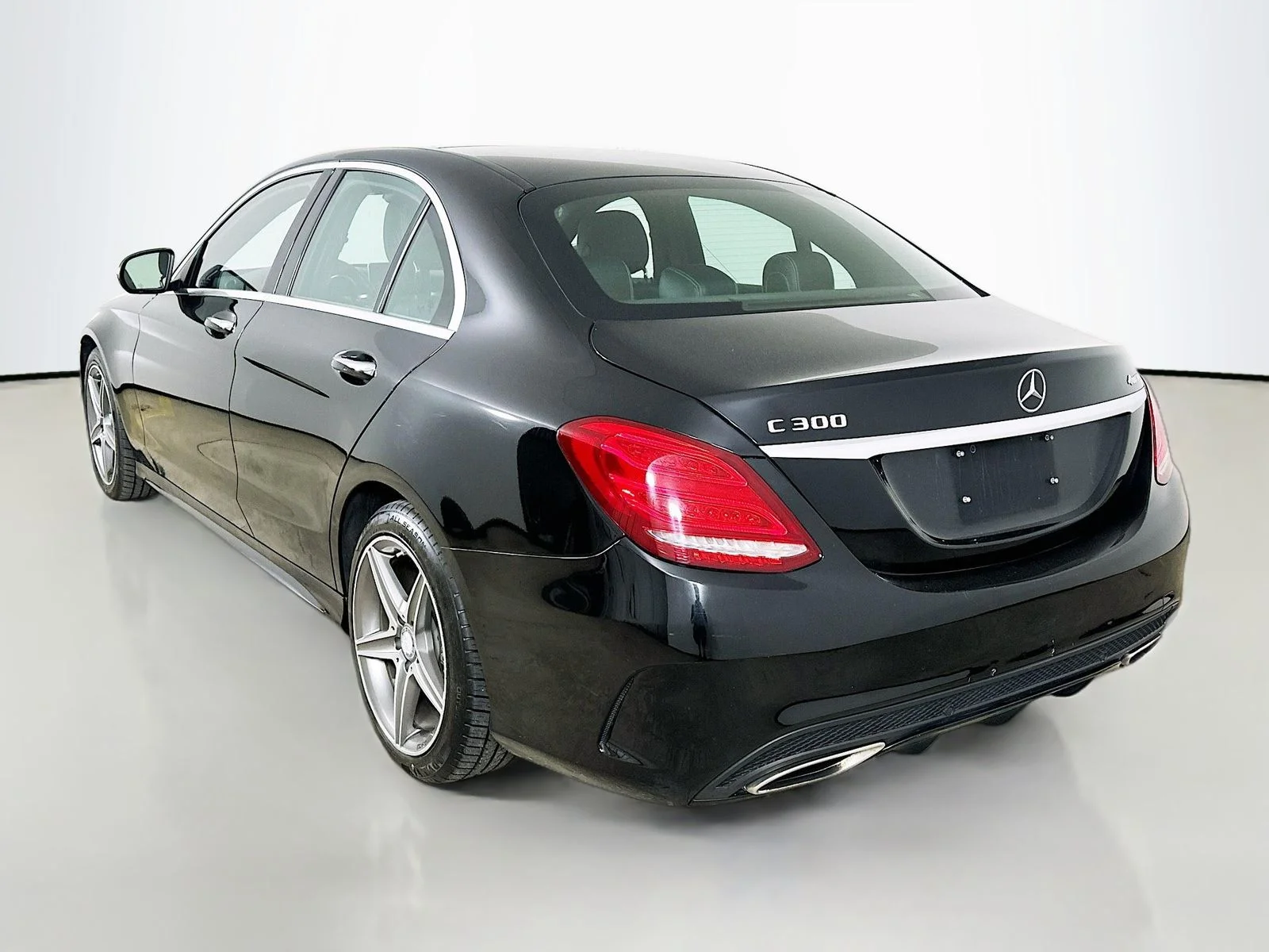 Used 2016  Mercedes-Benz  image 7
