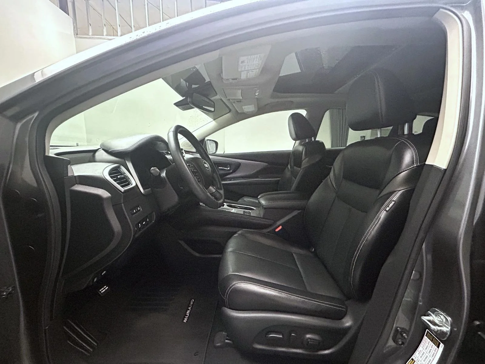 Used 2022 Gray Nissan SL image 10