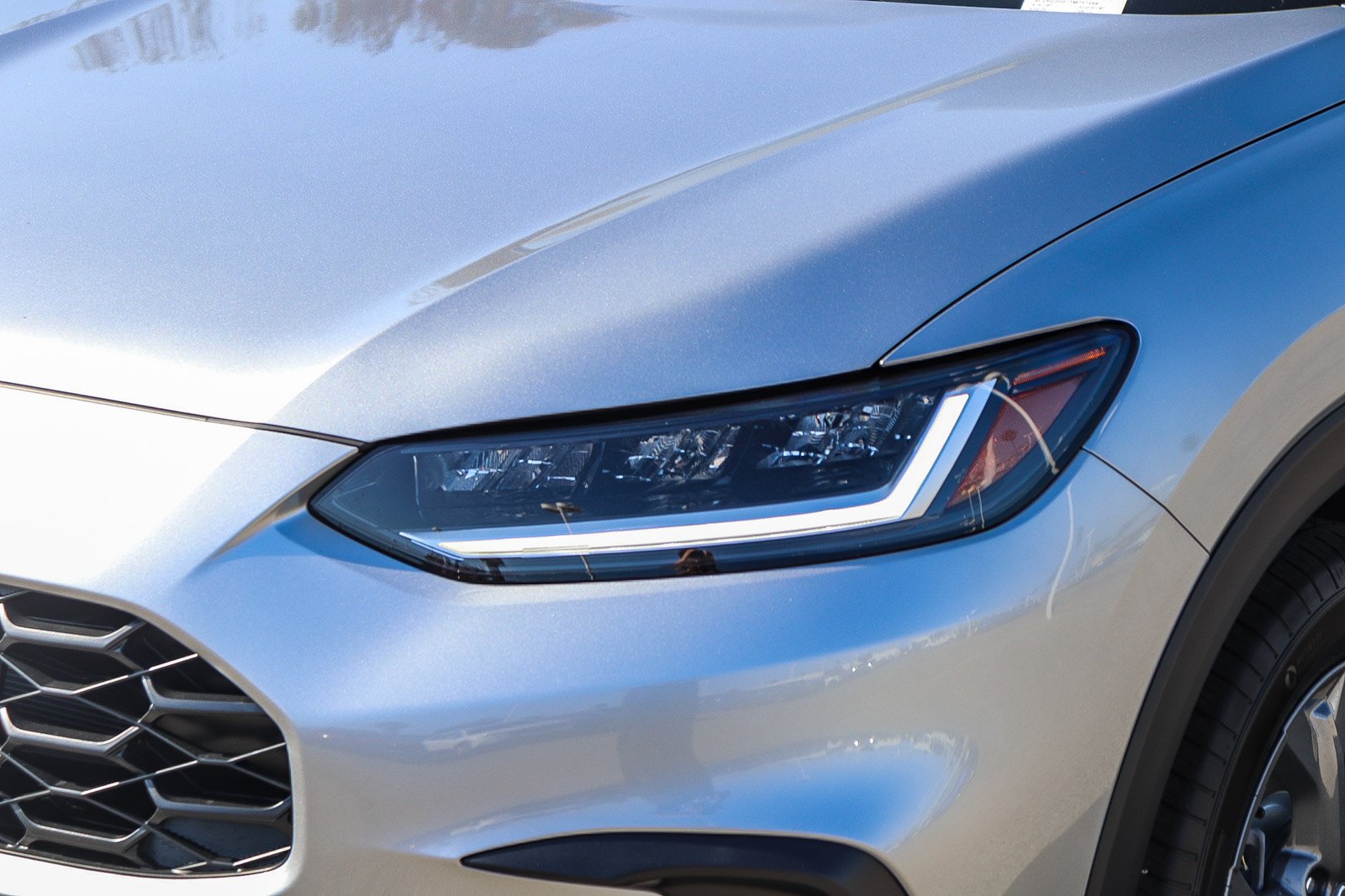 New 2027 Solar Silver Metallic Honda LX image 4