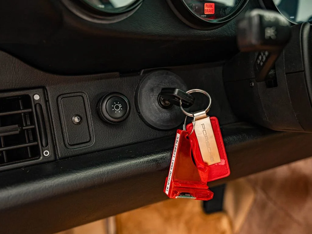Used 1995 Guards Red Porsche  image 39