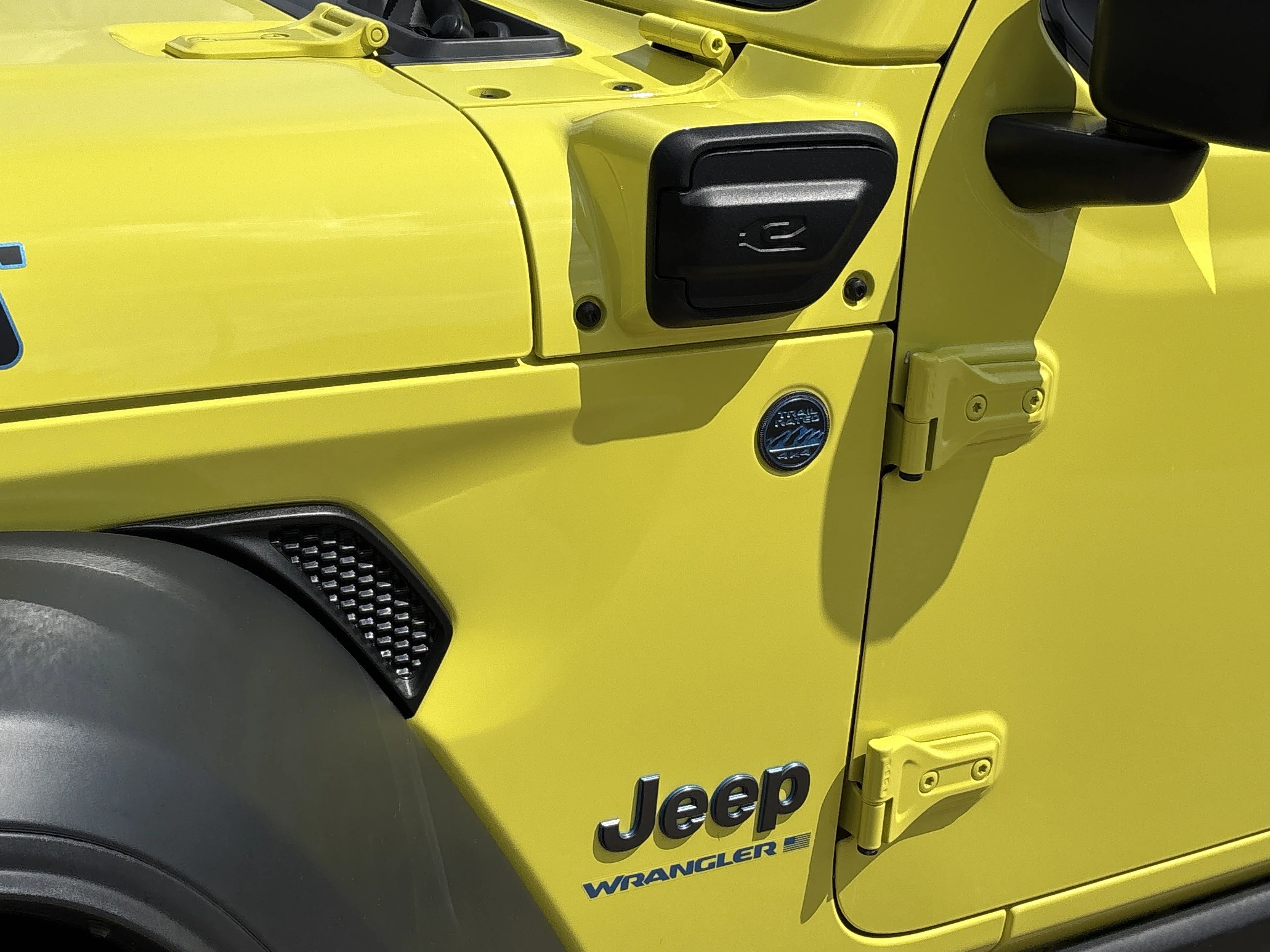 Used 2023 High Velocity Clearcoat Jeep WILLYS 4xe image 14