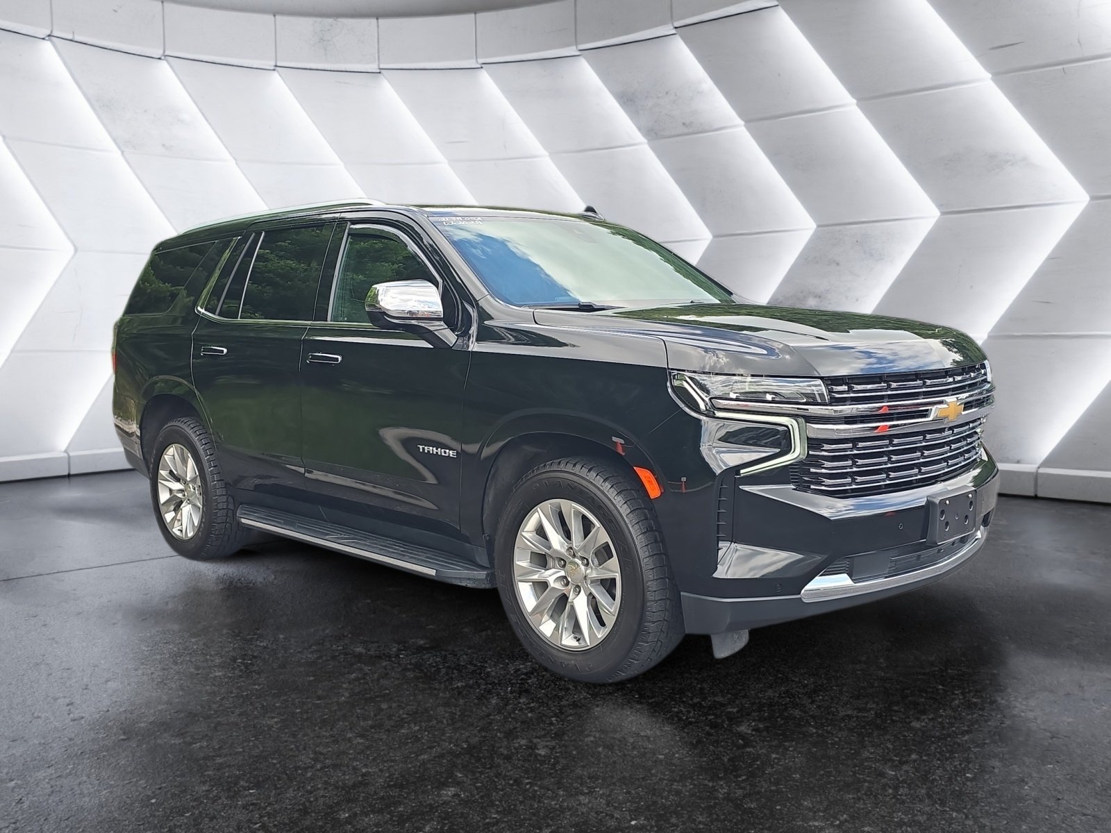 Used 2021 Black Chevrolet Premier image 7