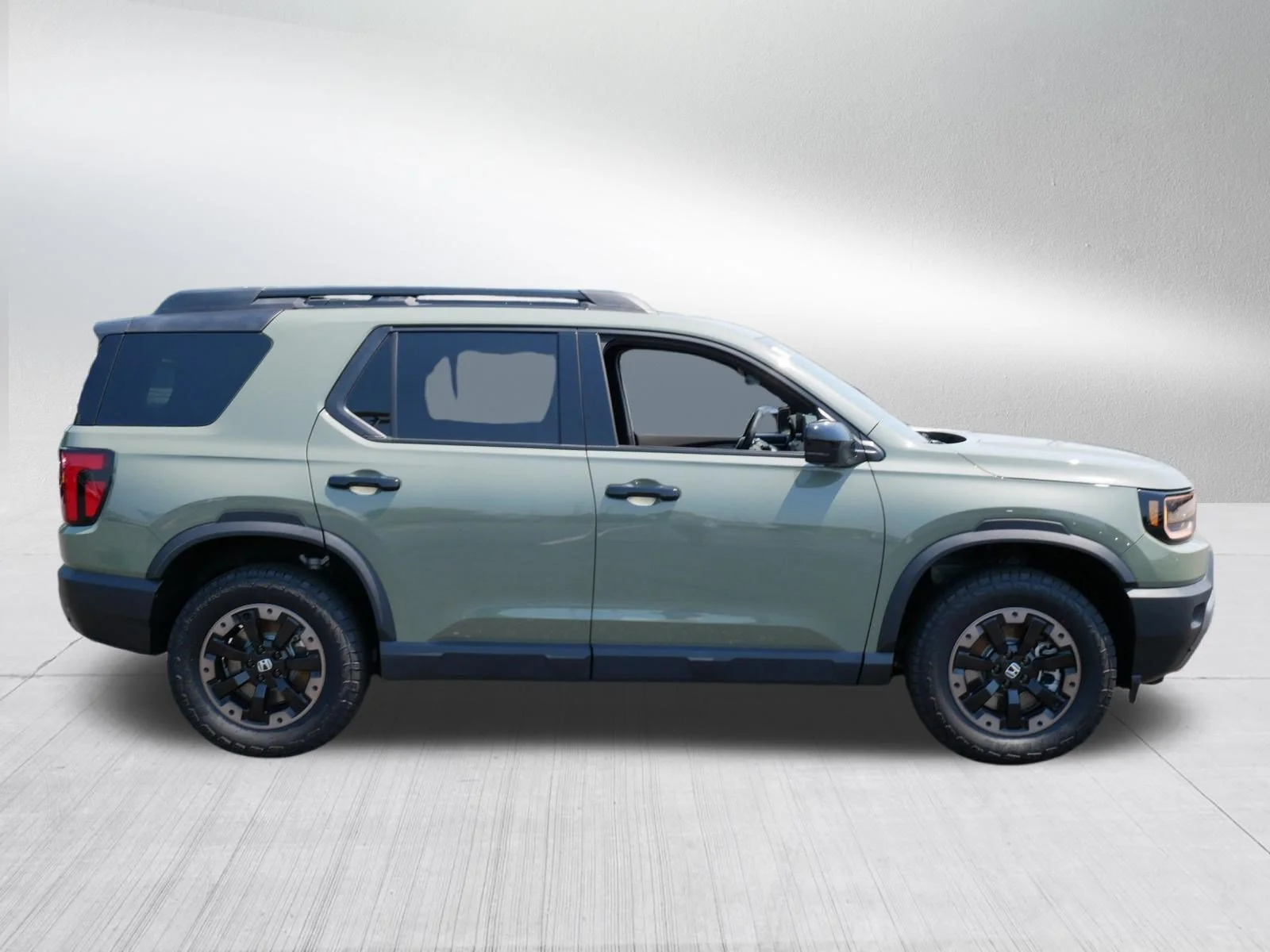 Certified Used 2026 Ash Green Metallic Honda TrailSport Elite image 47