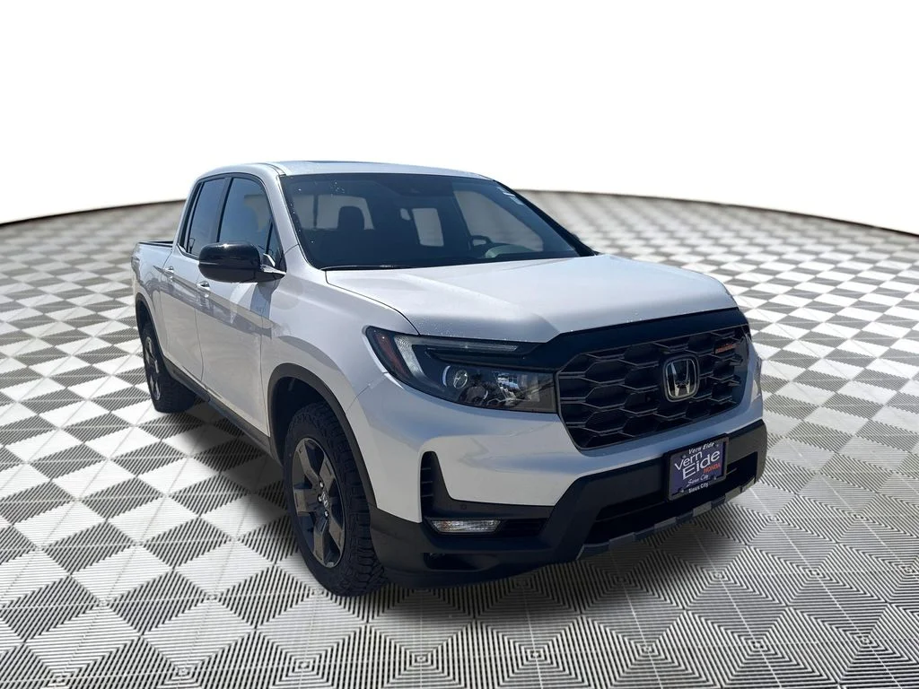 New 2026 Platinum White Pearl Honda TrailSport image 7