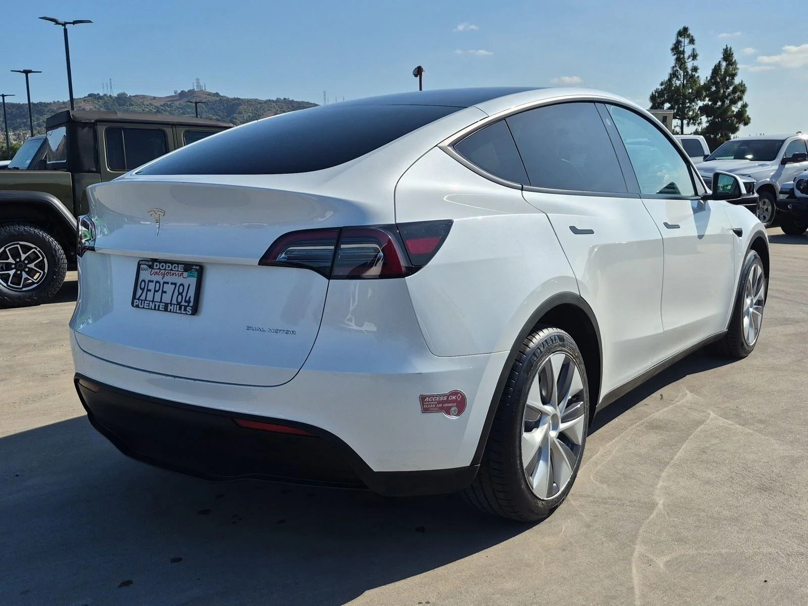 Used 2023  TESLA  image 6