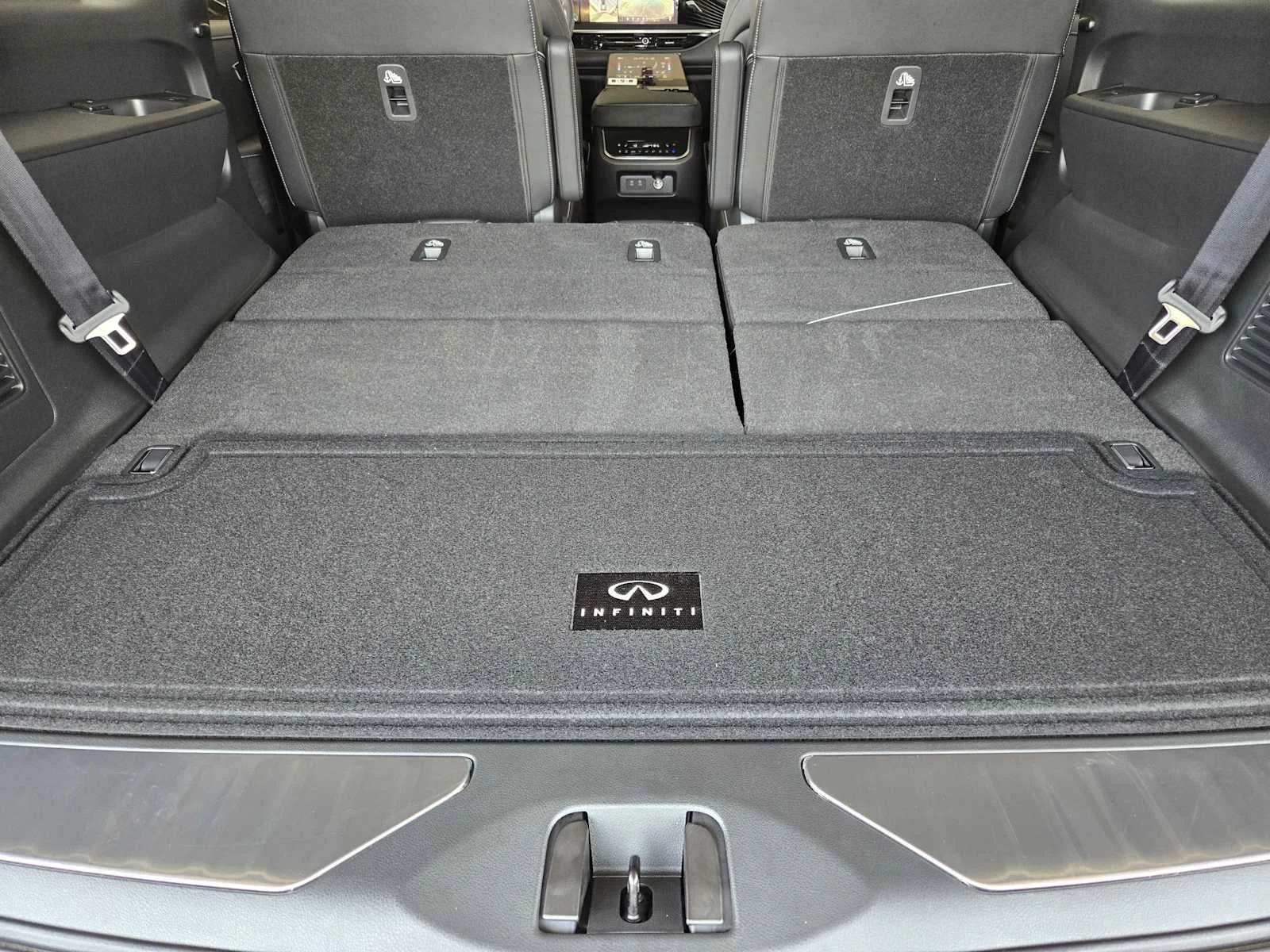 2026 INFINITI QX80 Luxe - Photo 20