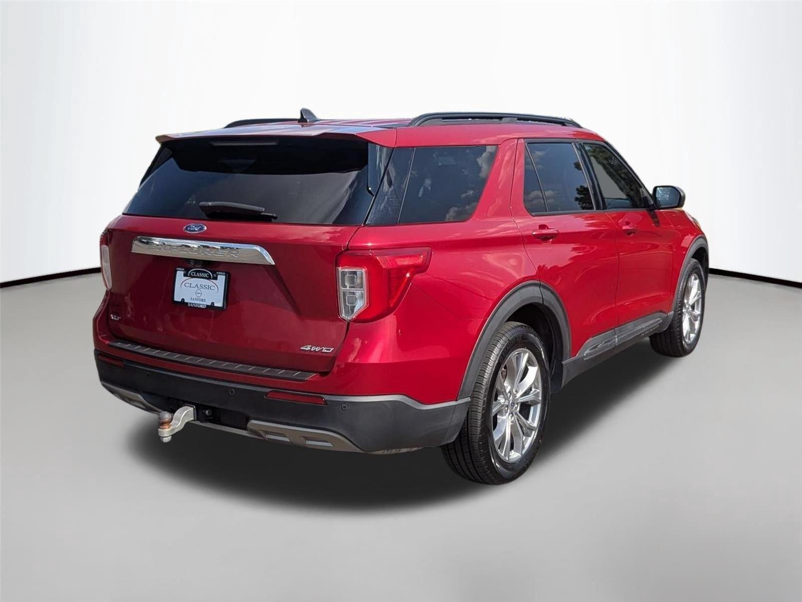 Used 2021 Rapid Red Metallic Tinted Clearcoat Ford XLT image 5
