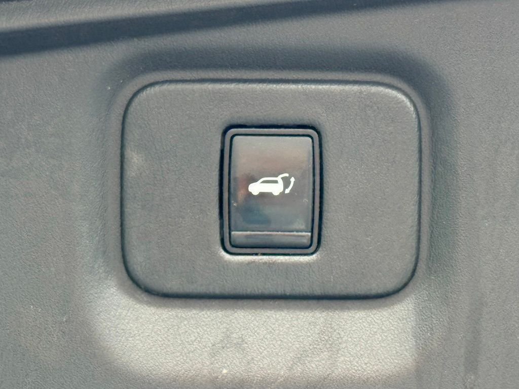 Used 2019 Black Nissan SL image 41