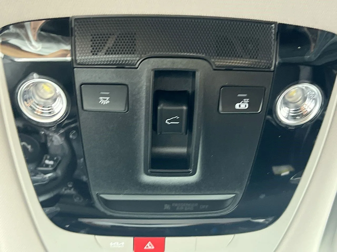 New 2026 Snow White Pearl Kia SX image 18