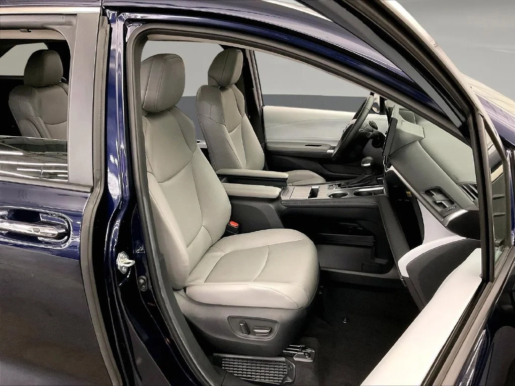 Used 2025 Blue Toyota XLE image 10