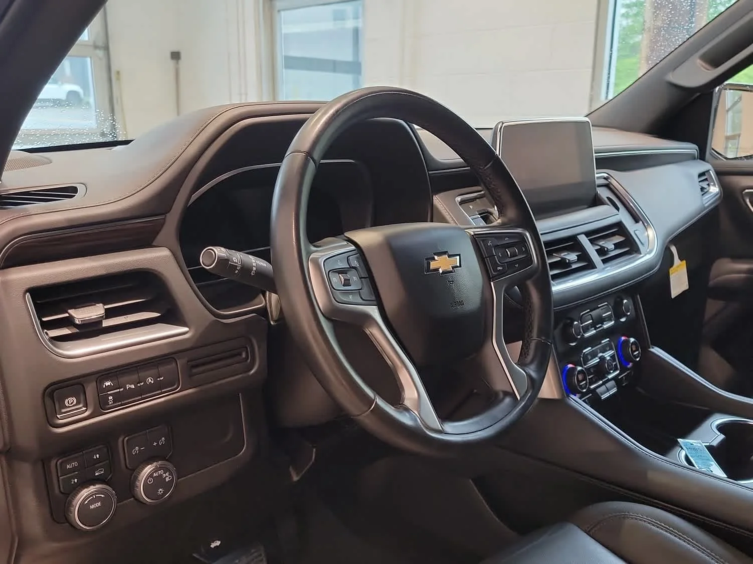 Used 2024 Summit White Chevrolet LT image 10