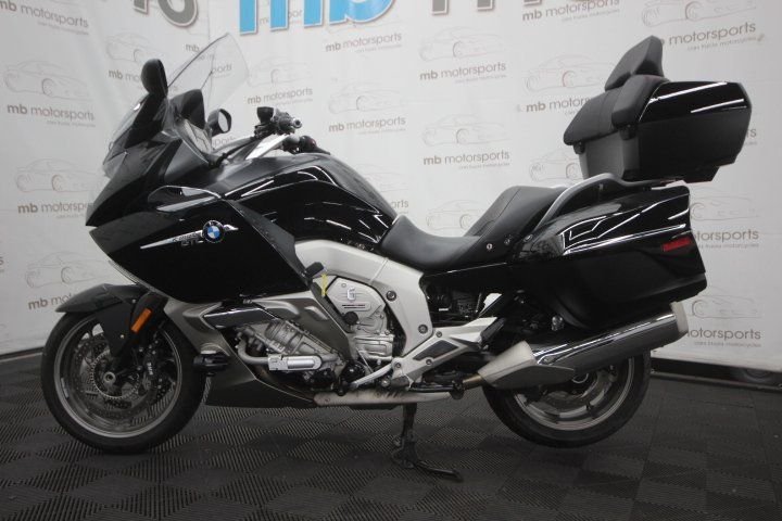 Used 2015 Black BMW Sport Touring image 2