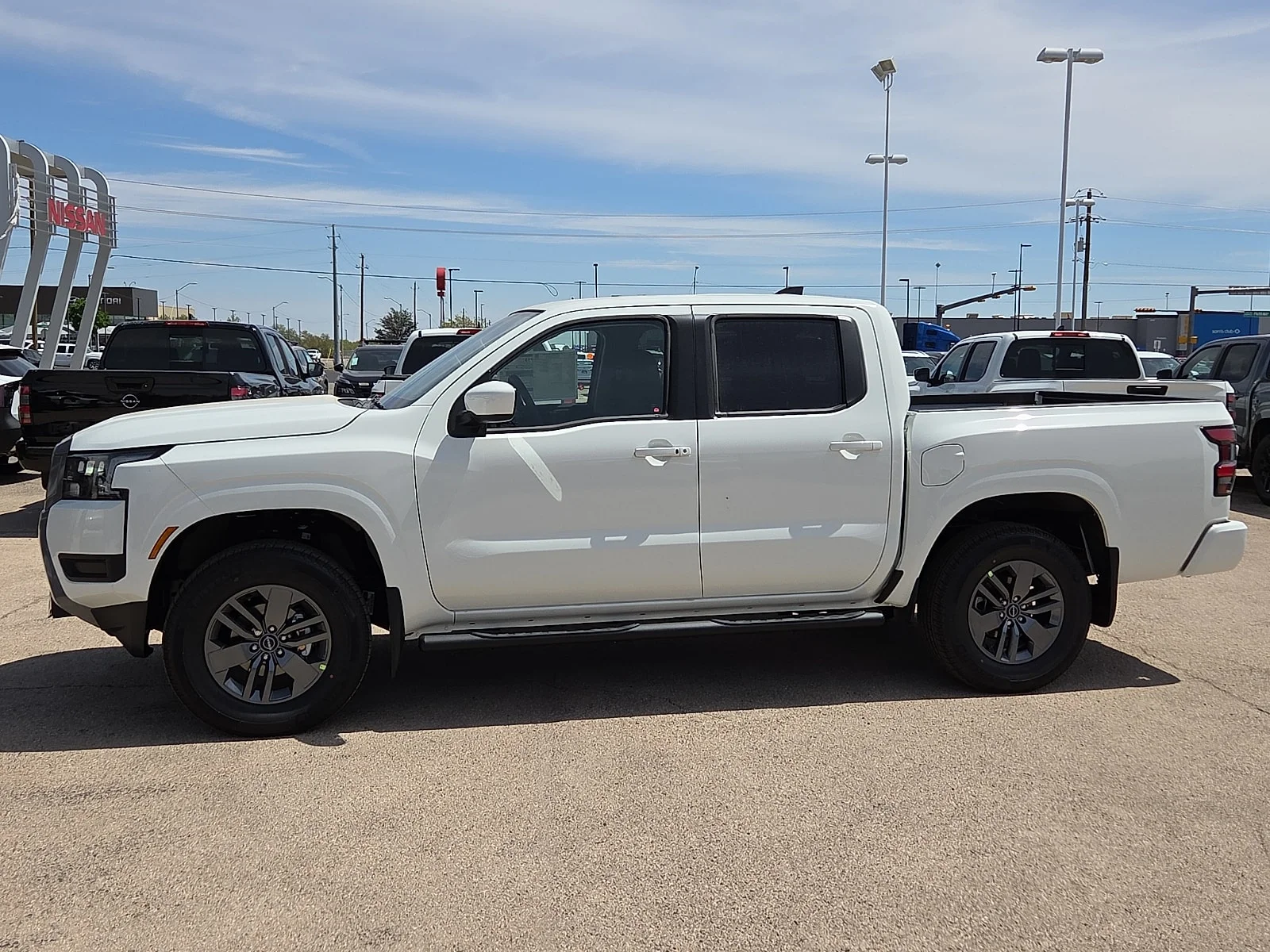 New 2026 QAK Glacier WH Nissan SV 4x4 Crew Cab 5 ft. box 126 in. WB image 2