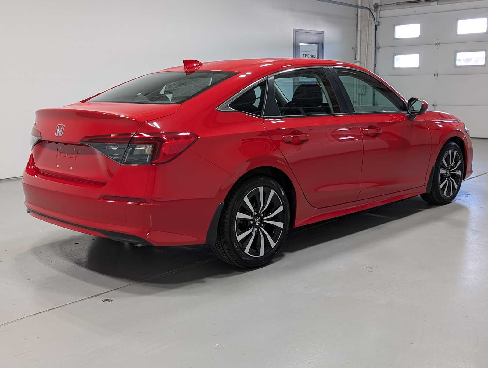 Used 2024 Rallye Red Honda EX image 8