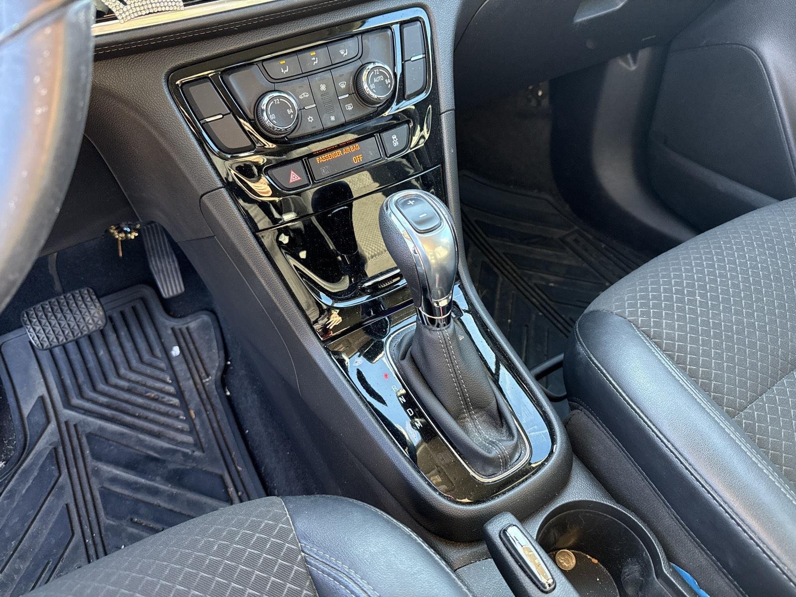 Used 2019 White Frost Tricoat Buick Sport Touring image 13