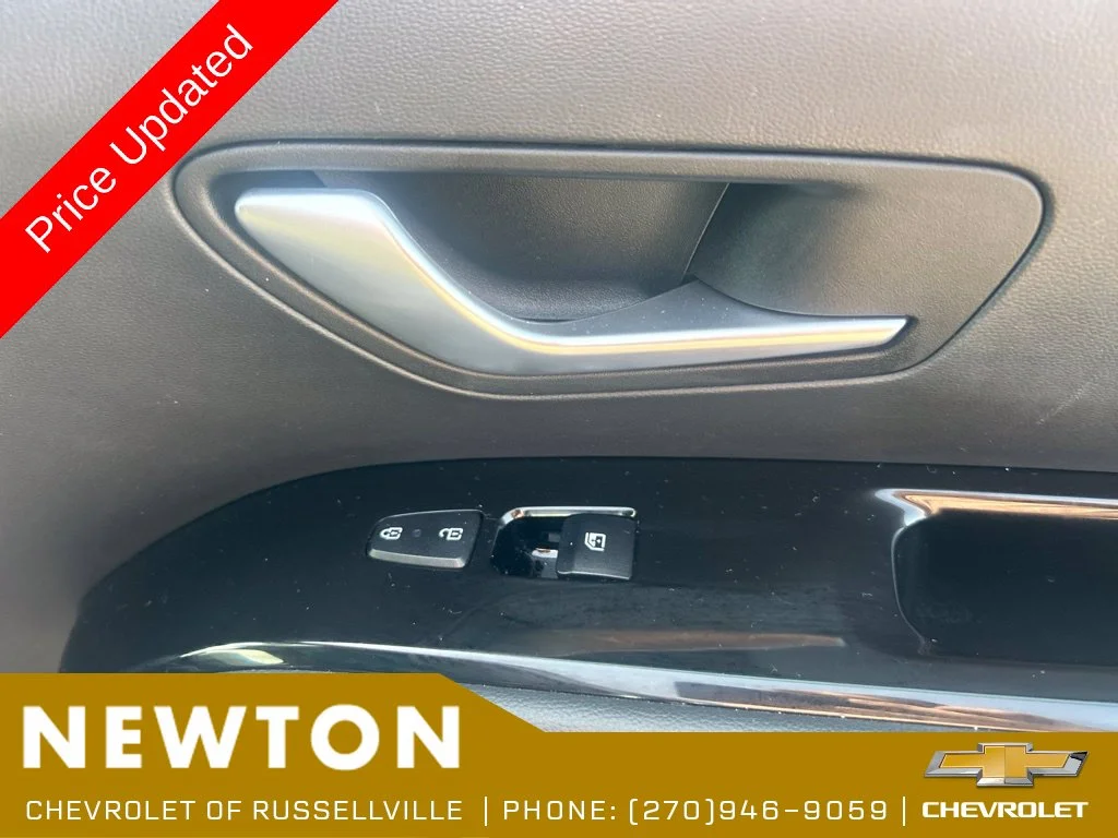 Used 2024 Shimmering Silver Hyundai Limited image 27