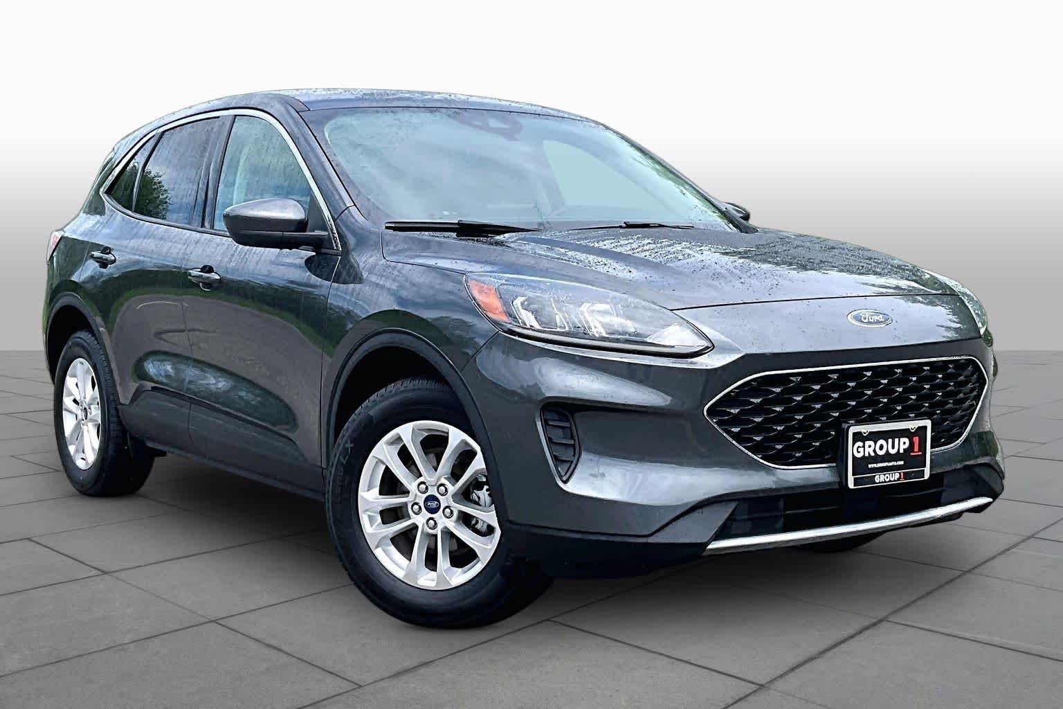 Used 2020 Magnetic Ford SE image 3