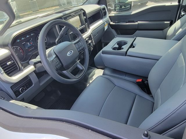 New 2026 Oxford White Ford F-250® XL image 3