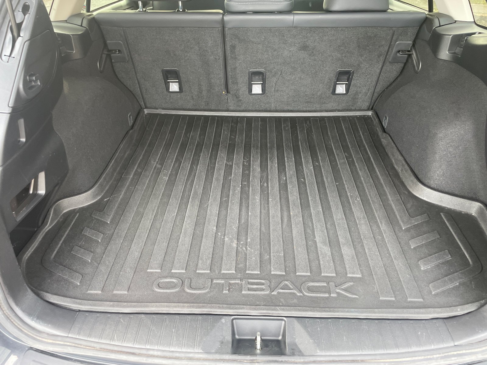 Used 2019 Magnetite Gray Metallic Subaru Limited image 25