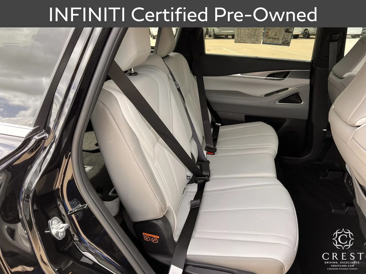 Certified Used 2026 Mineral Black INFINITI LUXE image 27
