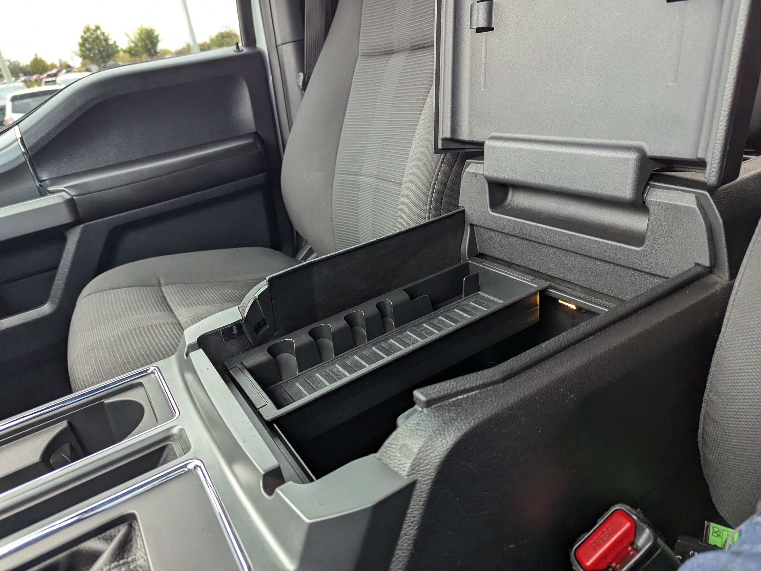 2015 Ford F-150 XLT - Photo 27