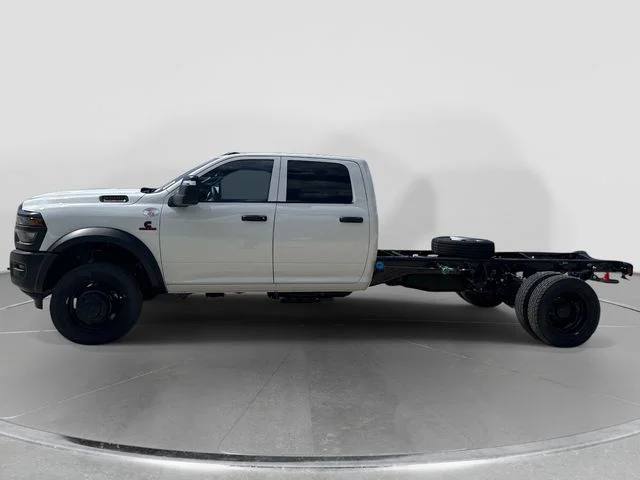 New 2026 Bright White Clear-Coat Exterior Paint RAM Tradesman image 5
