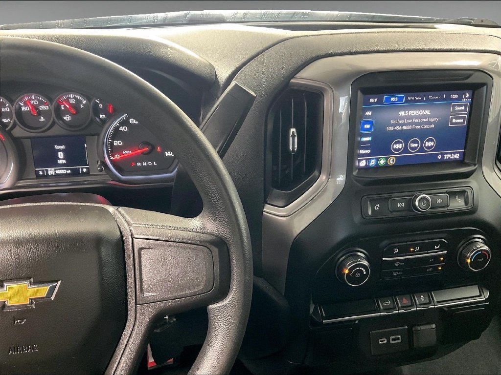 Used 2021 Silver Chevrolet Custom image 18