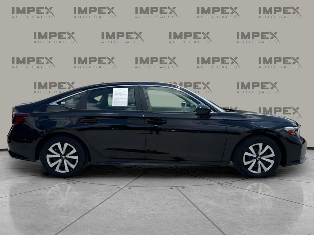 Used 2025 Black Honda LX image 6