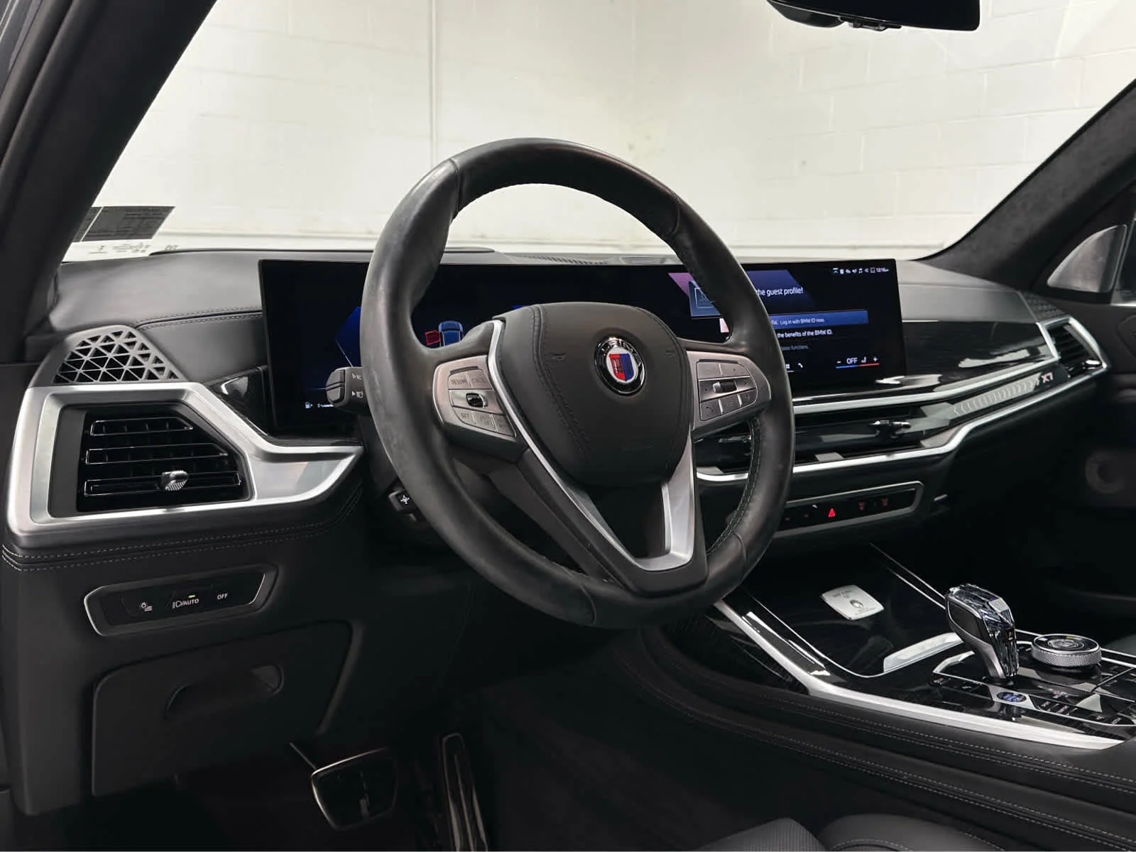Used 2025 Skyscraper Grey Metallic BMW ALPINA XB7 image 10