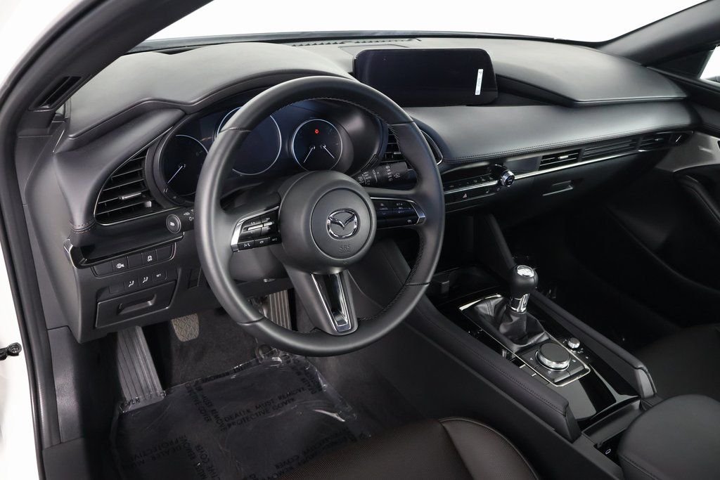 2026 Mazda Mazda3 Premium - Photo 8