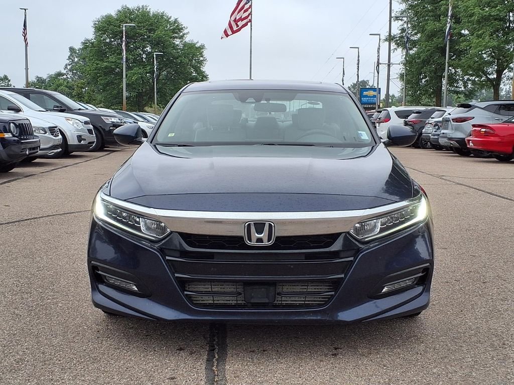 Used 2018  Honda EX image 2
