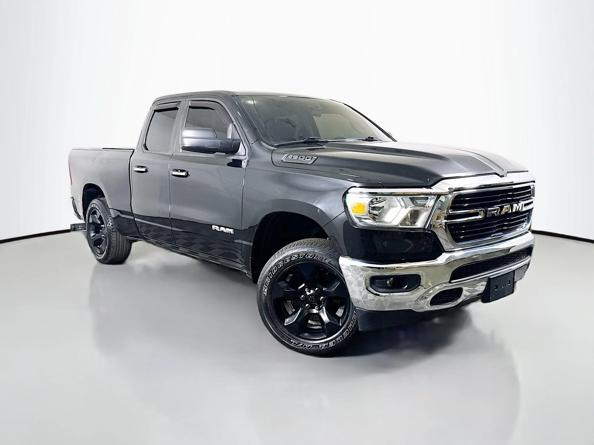 2019 RAM 1500 Big Horn/Lone Star 4x4 Quad Cab 6'4's photo