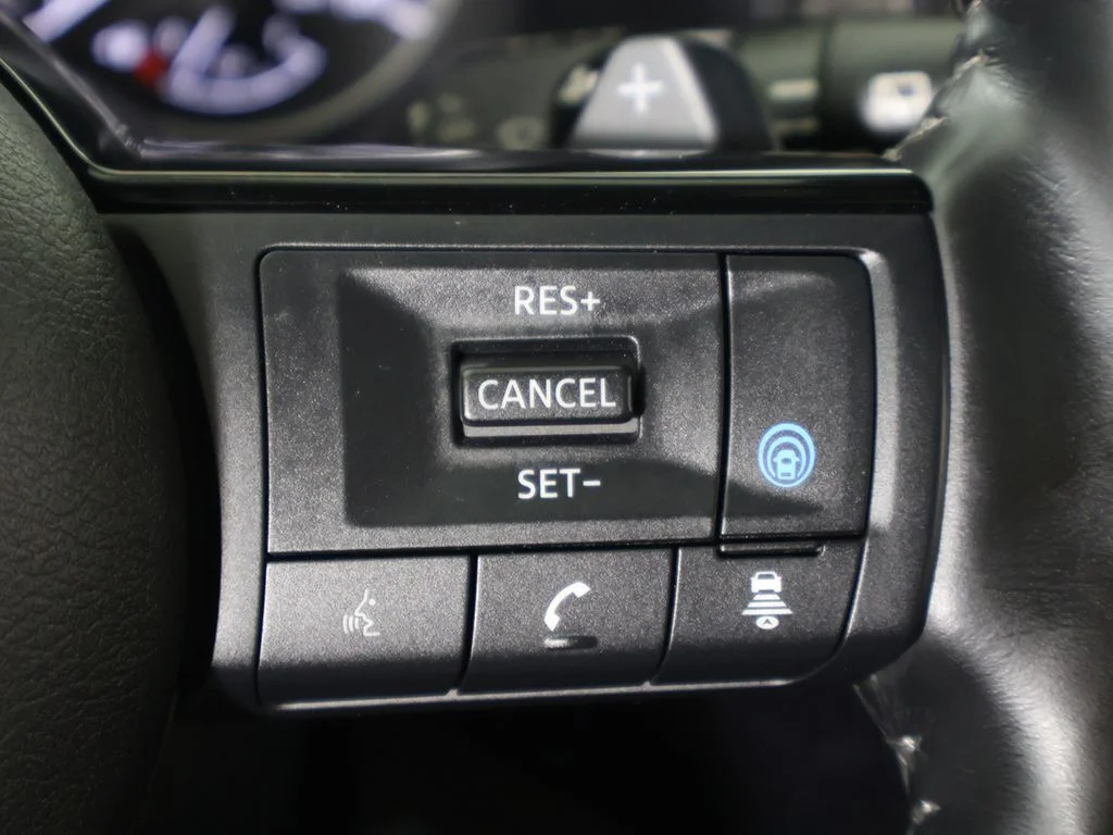Used 2023 Beige Nissan Platinum image 52