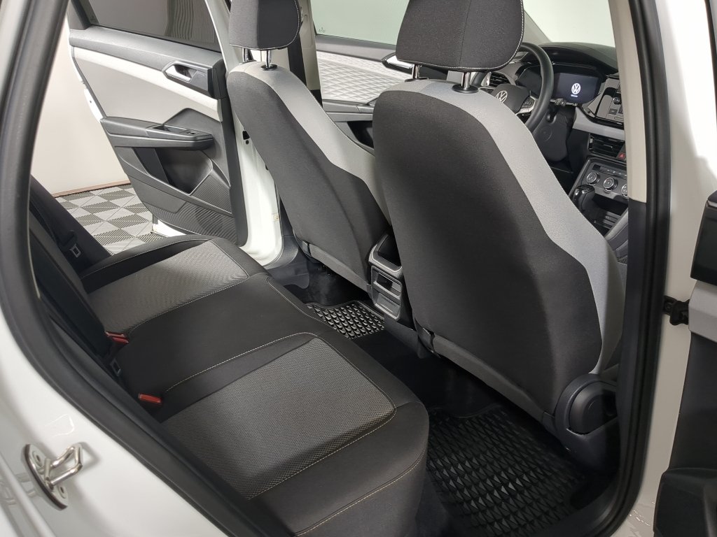 Used 2022 Pure White Volkswagen S image 22