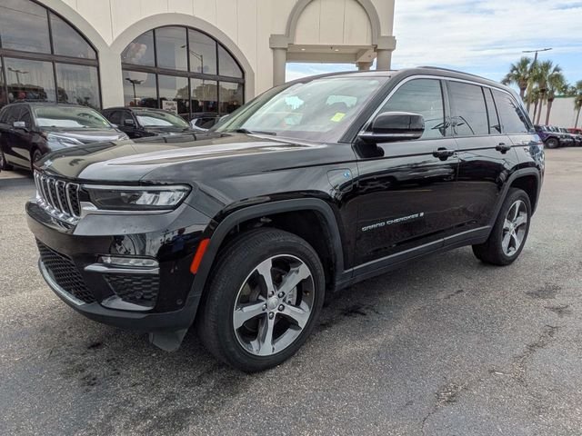 Used 2022 Black Jeep 4xe image 7