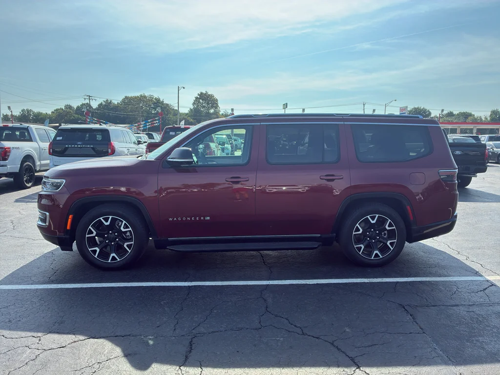 Used 2025 Velvet Red Pearlcoat Jeep Series III image 8