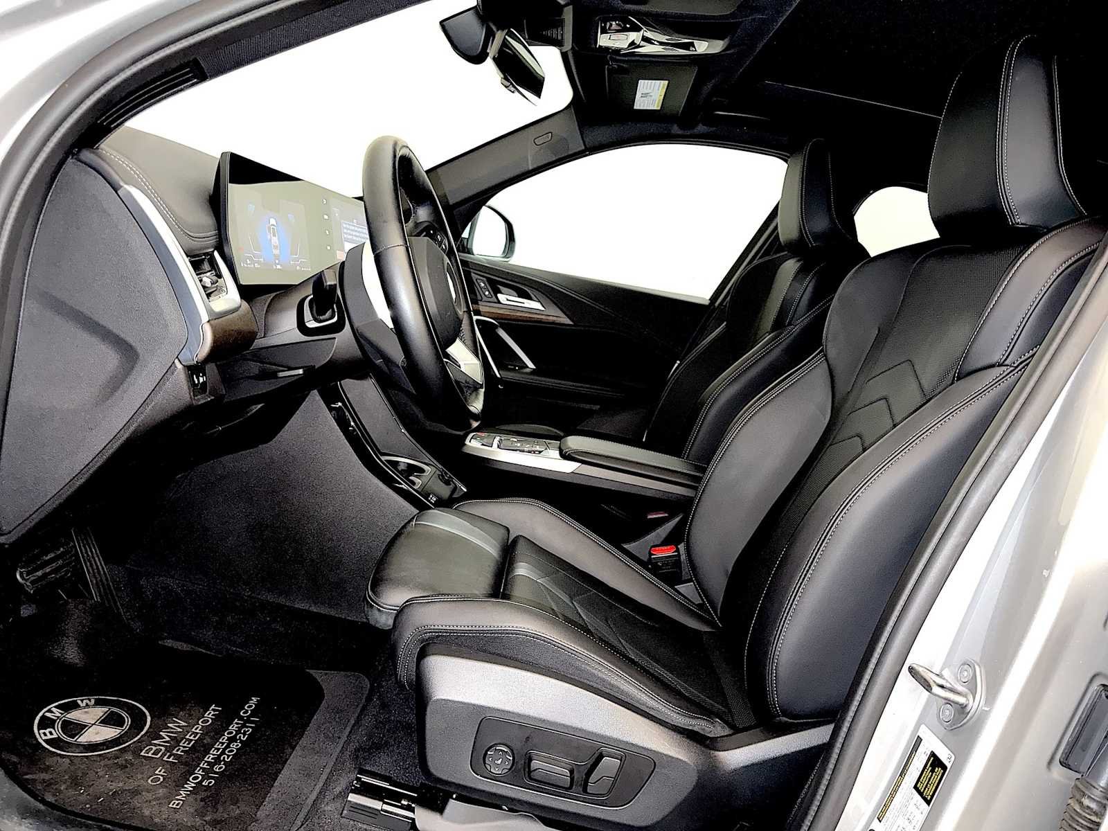 2024 BMW X1 28i - Photo 9