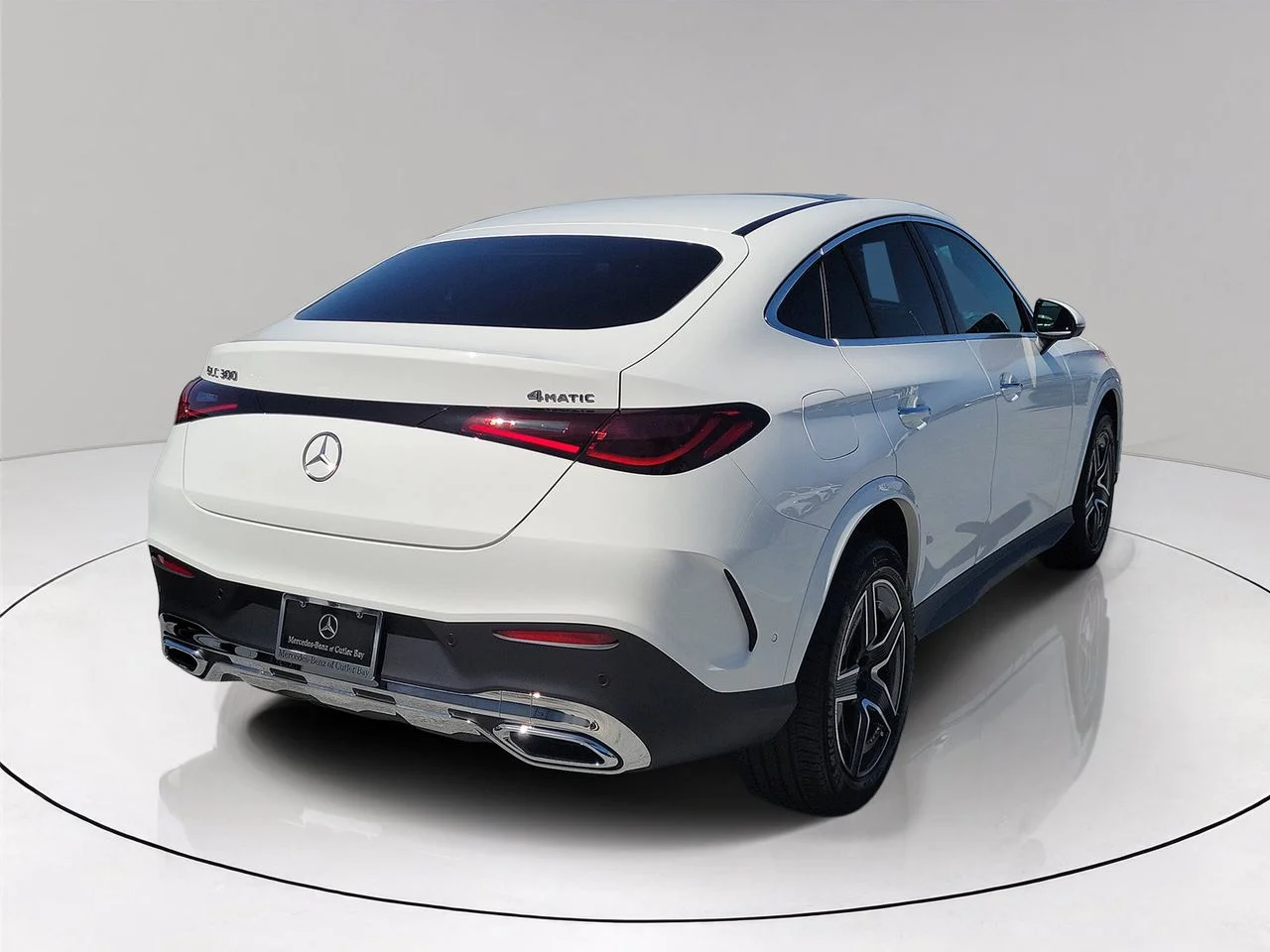 New 2027 Polar White Mercedes-Benz GLC 300 image 4