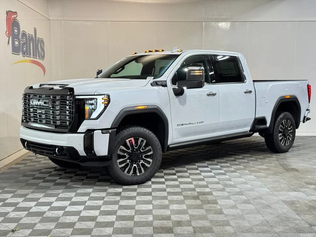 New 2026 Glacier White Tricoat GMC Denali Ultimate image 2